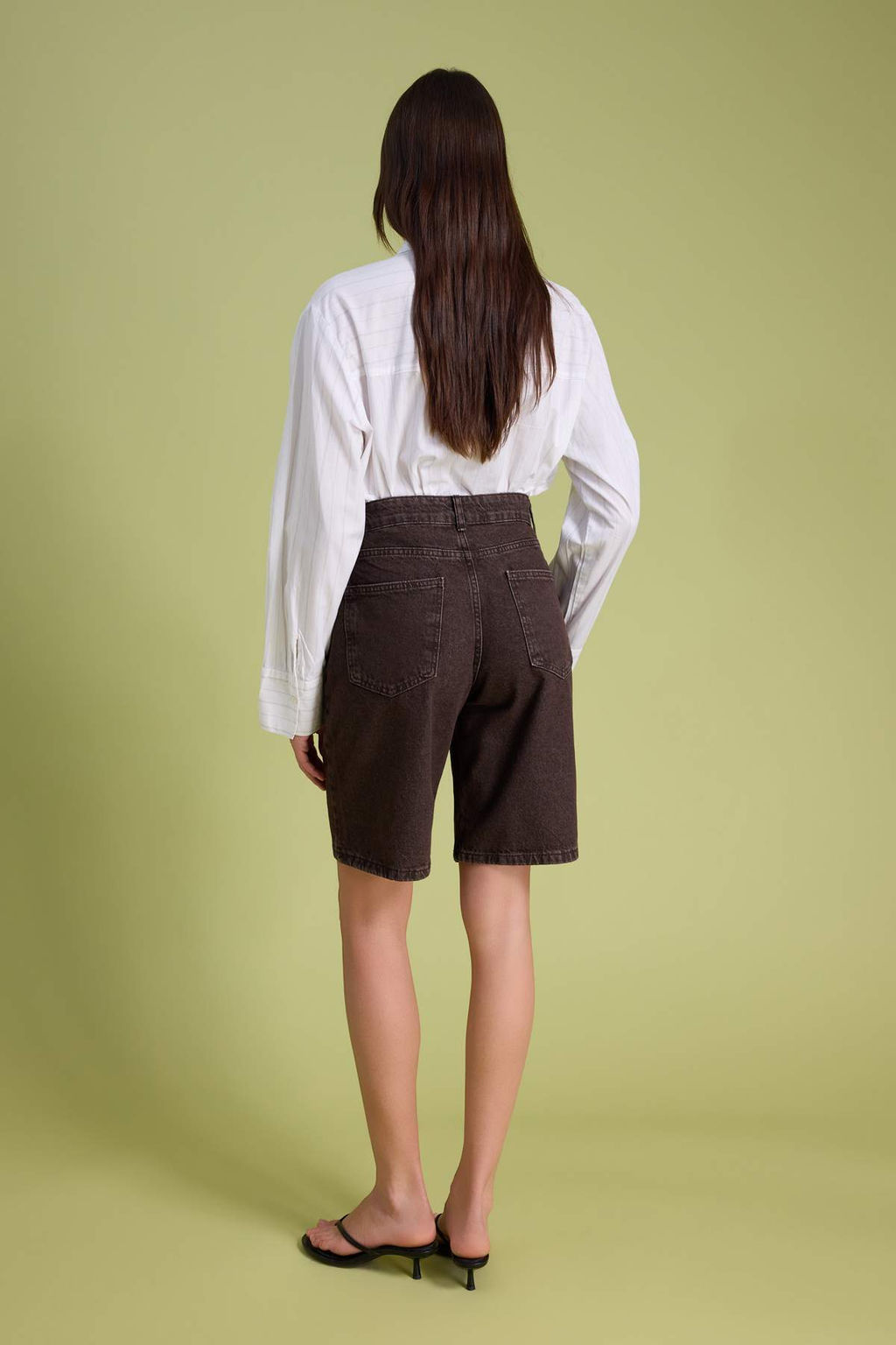 Kahverengi Vintage Y?kama Yuksek Bel Denim Bermuda TWOSS26SR00105 - Trendyolmilla фото 6