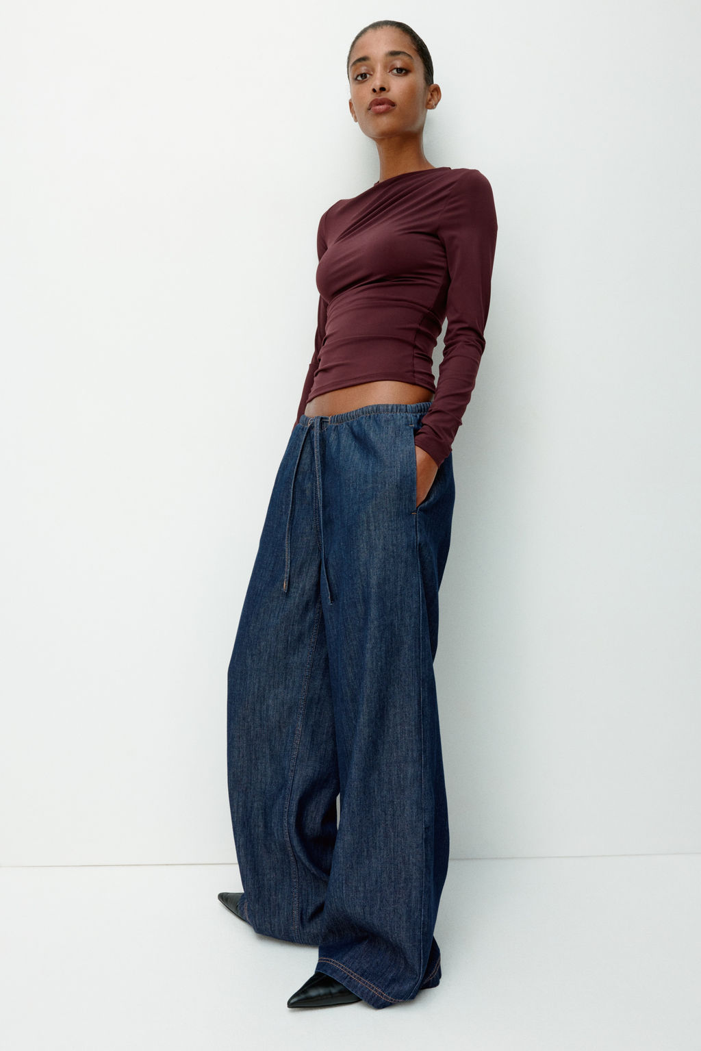Pantal?n denim con cord?n de ajuste - H&m фото 7