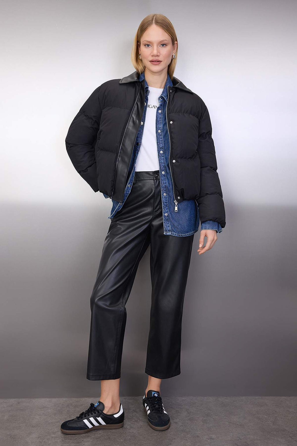 Siyah Oversize Kal?p Yakas? Suni Deri Detayl? Sisme MontTWOAW26MO00140 - Trendyolmilla фото 4