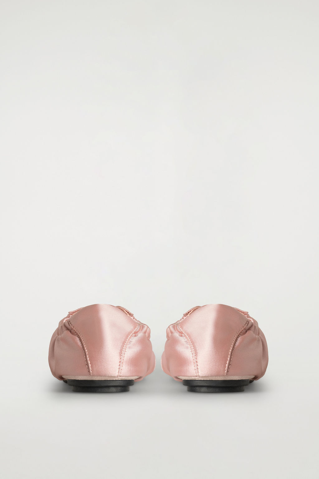 ZAPATILLAS BAILARINAS SATINADAS CON ANTE - H&m фото 7