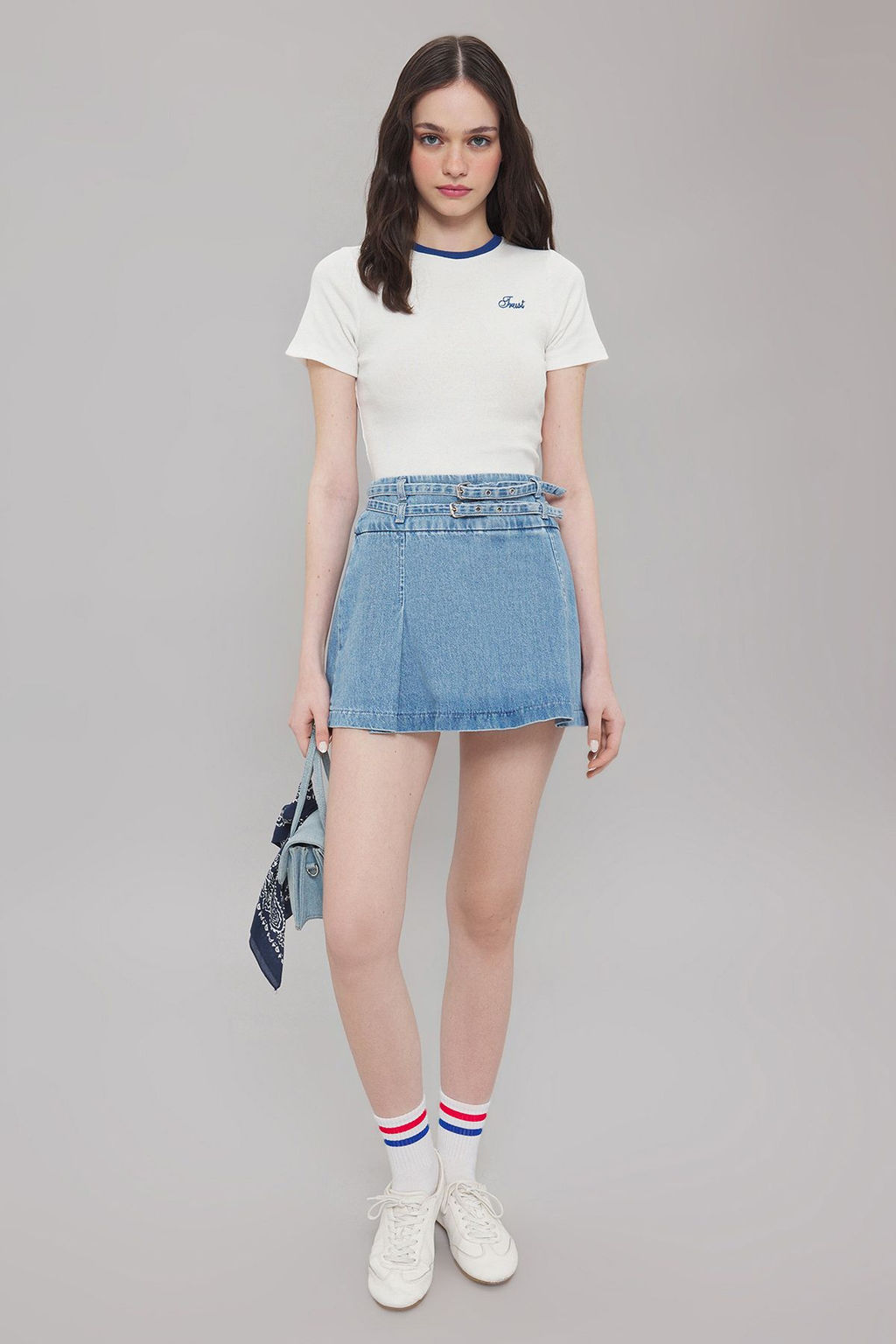 Ekru Slogan Nak?sl? Kontrast Biye Detayl? Regular Boy Fitilli Esnek Orme Bluz TWOSS25BZ00372 - Trendyolmilla фото 2