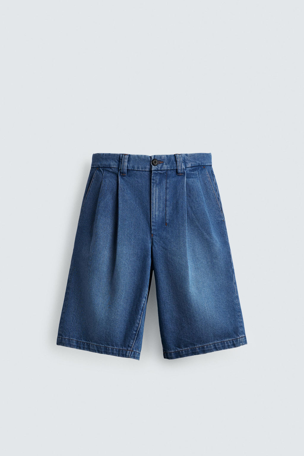 BERMUDA DENIM RELAXED FIT PLIEGUES / Azul