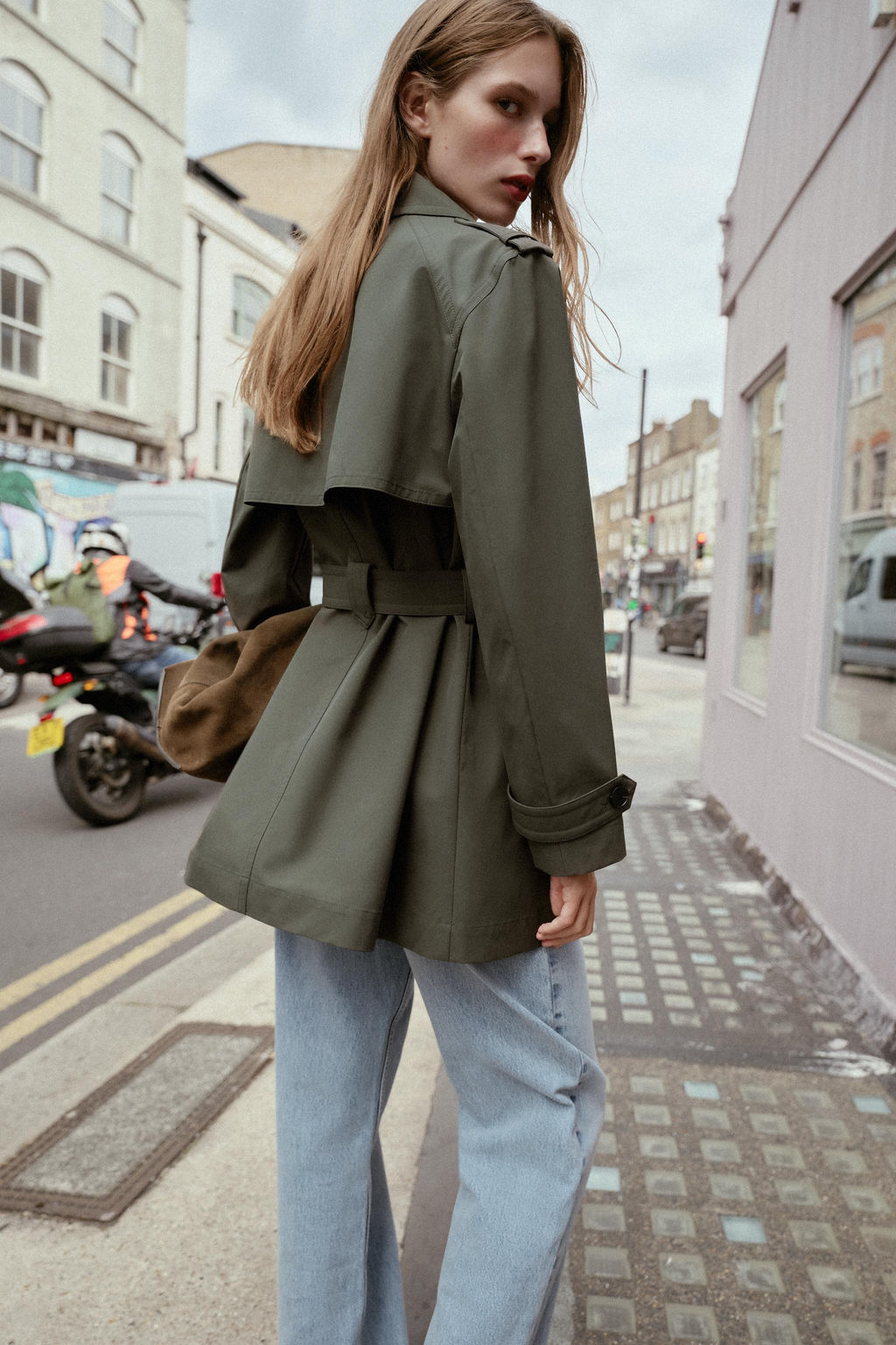 DOUBLE-BREASTED WATER REPELLENT WINDPROOF TRENCH COAT - Zara фото 3