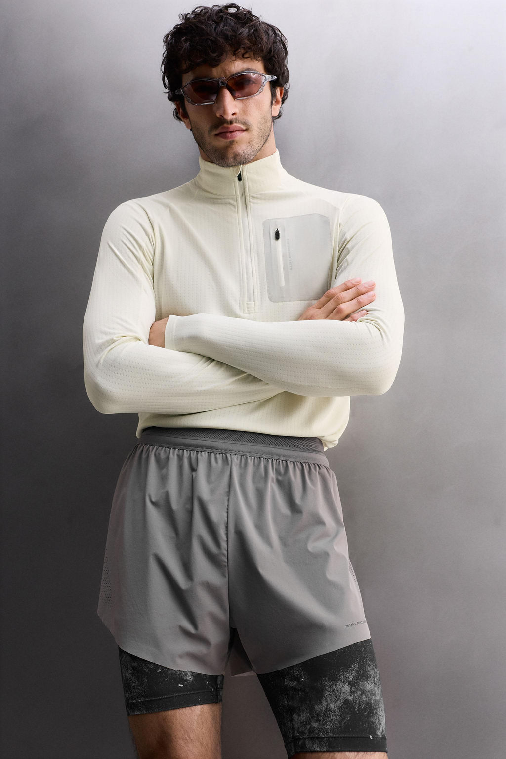 TECHNICAL QUARTER-ZIP T-SHIRT