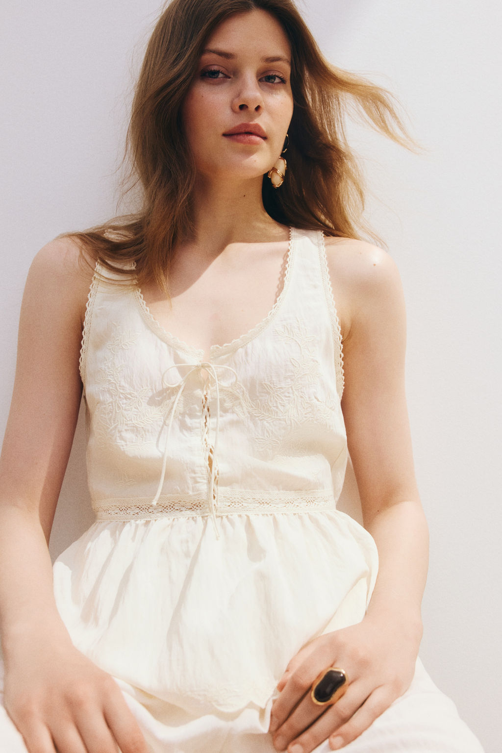 Top con lazada y peplum - H&m фото 5
