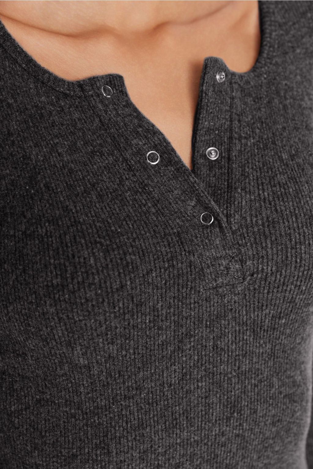 TRENDYOLMILLA Antrasit C?tc?t Detayl? Vucuda Oturan Kare Yaka Mini Fitilli Esnek Orme Kalem Elbise TWOAW23EL01393  фото 4