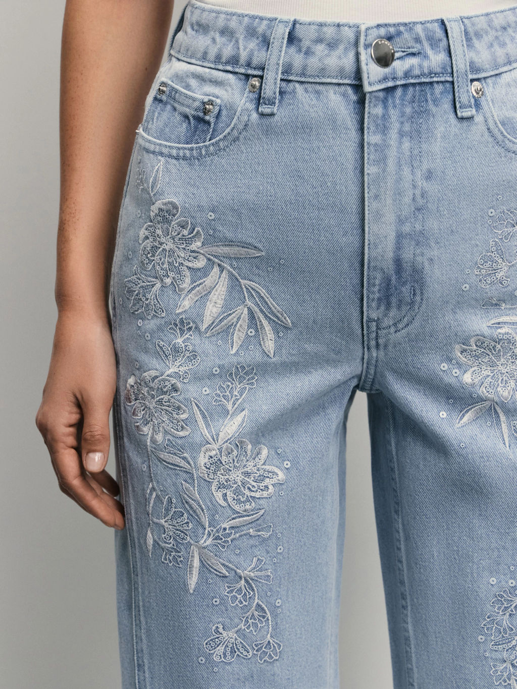 Джинсы straight с вышивкой / Zarina  фото 5
