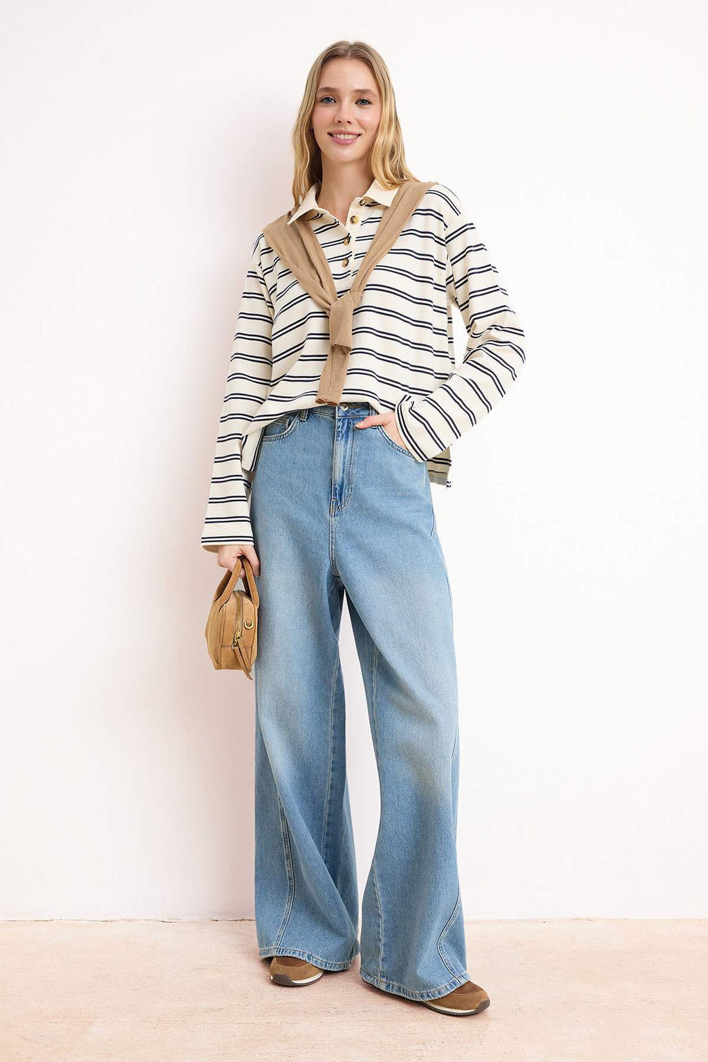 Ekru Cizgili Boxy Dusuk Kol Uzun Kollu Interlok Orme T-Shirt TWOSS26TS00188 - Trendyolmilla фото 2