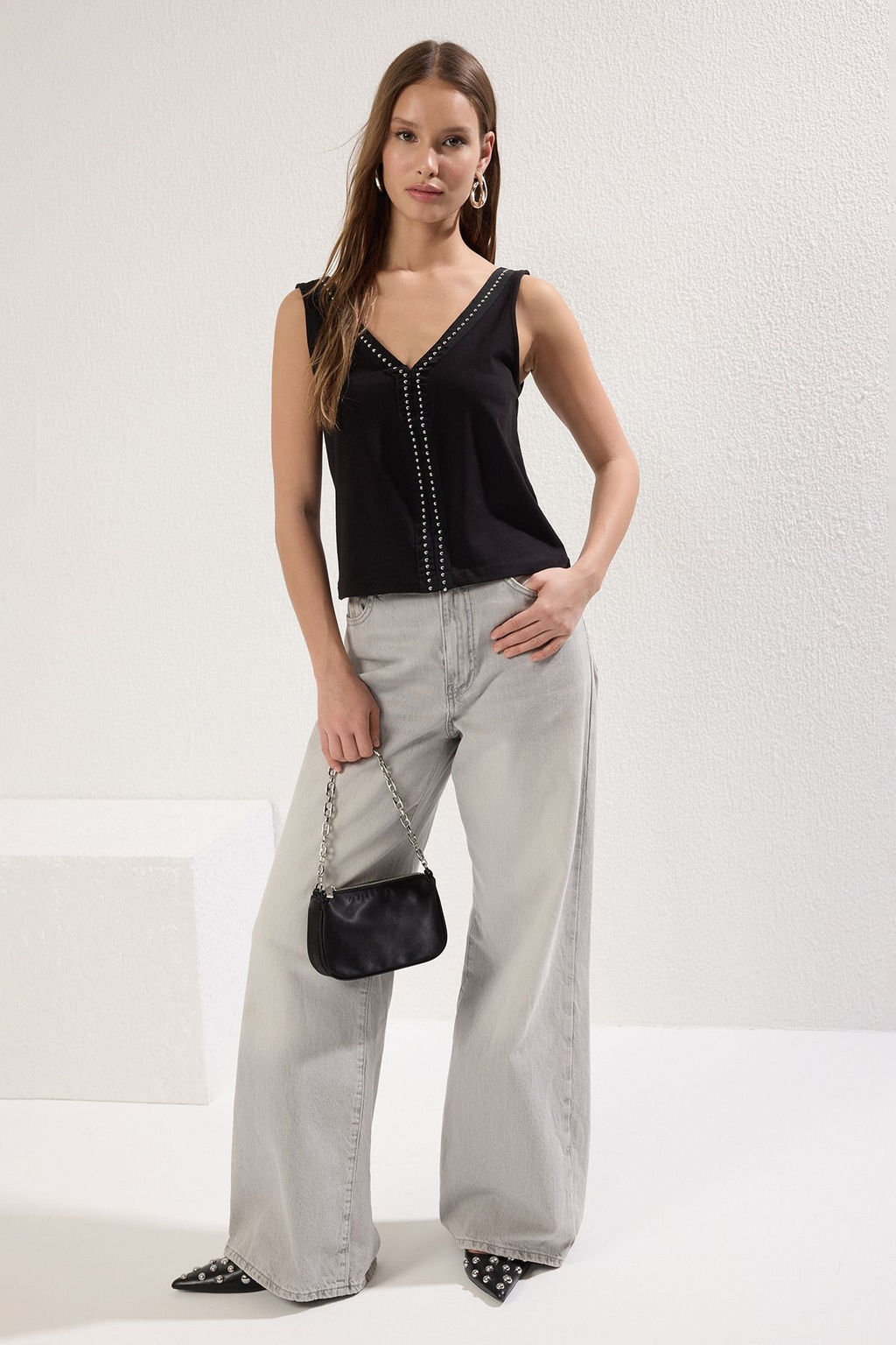 Siyah Fitted/Vucuda Oturan Serit Aksesuar Detayl? Esnek Orme Bluz TWOSS25BZ00223 - Trendyolmilla фото 2