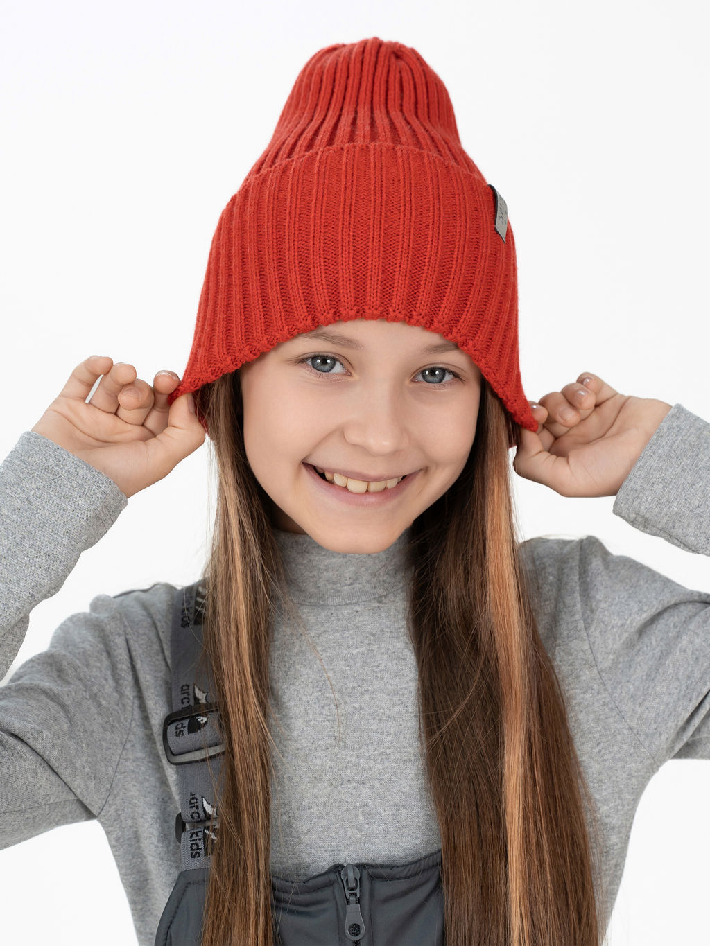 Шапка вязаная детская красная Ш-120 (56-58)
