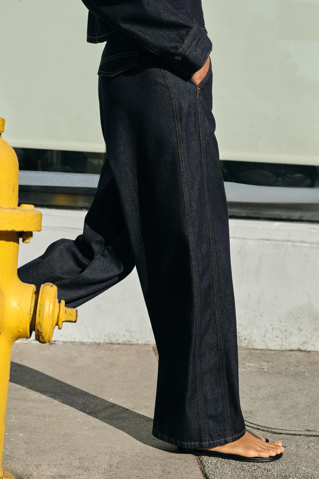 Z1975 HIGH-WAIST JOGGER WIDE-LEG JEANS - Zara фото 14