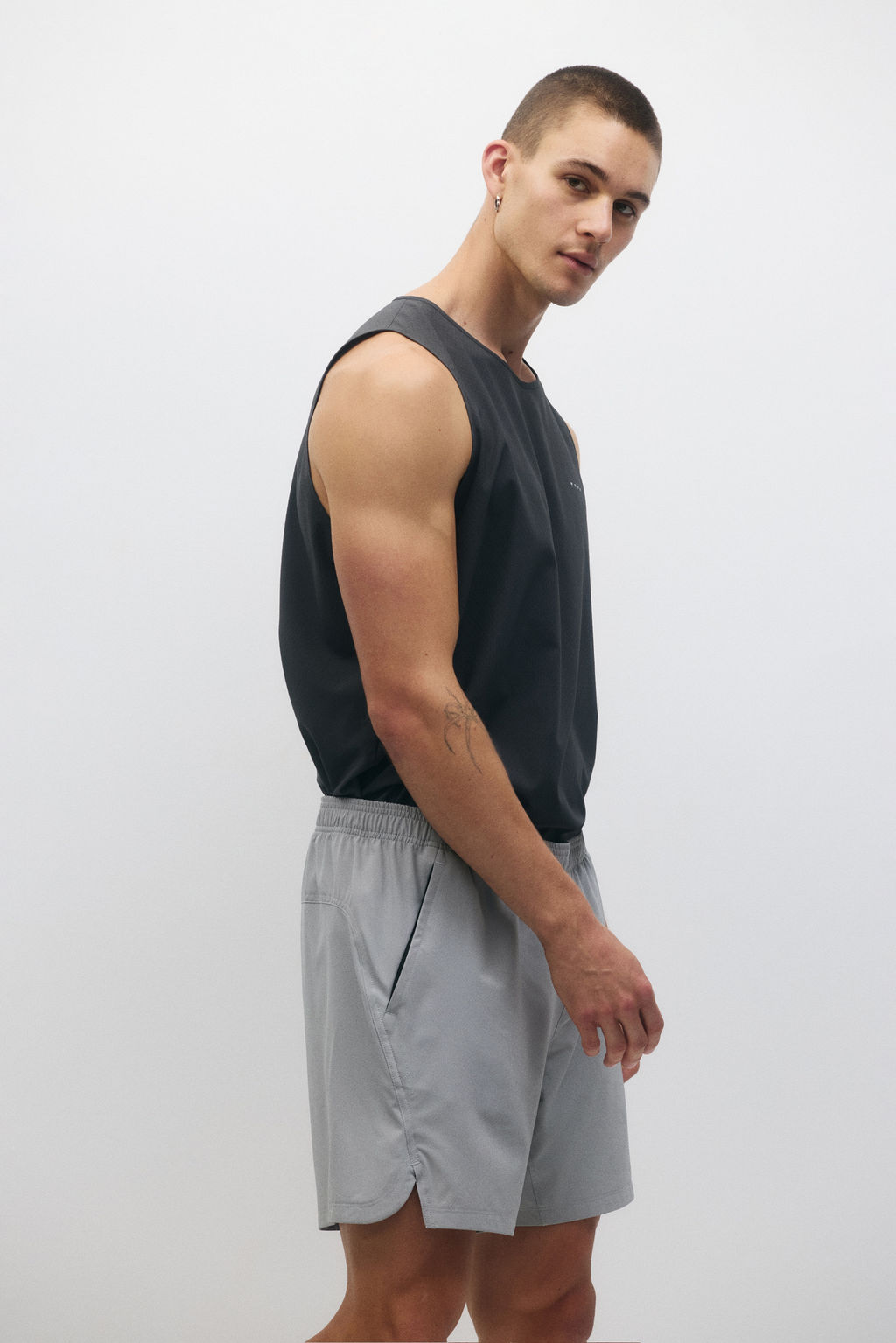 Pantal?n corto de deporte con DryMove - H&m фото 7