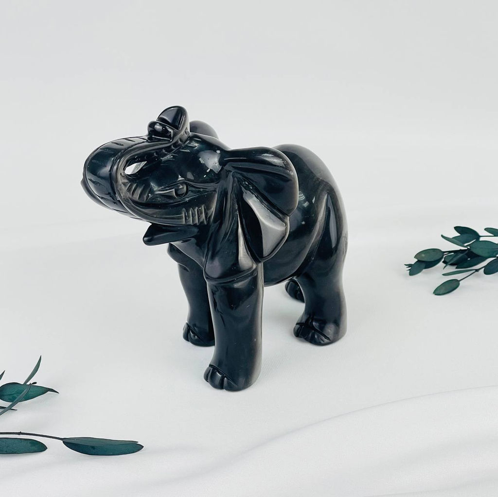 Фигурка Слон из серебристого Обсидиана