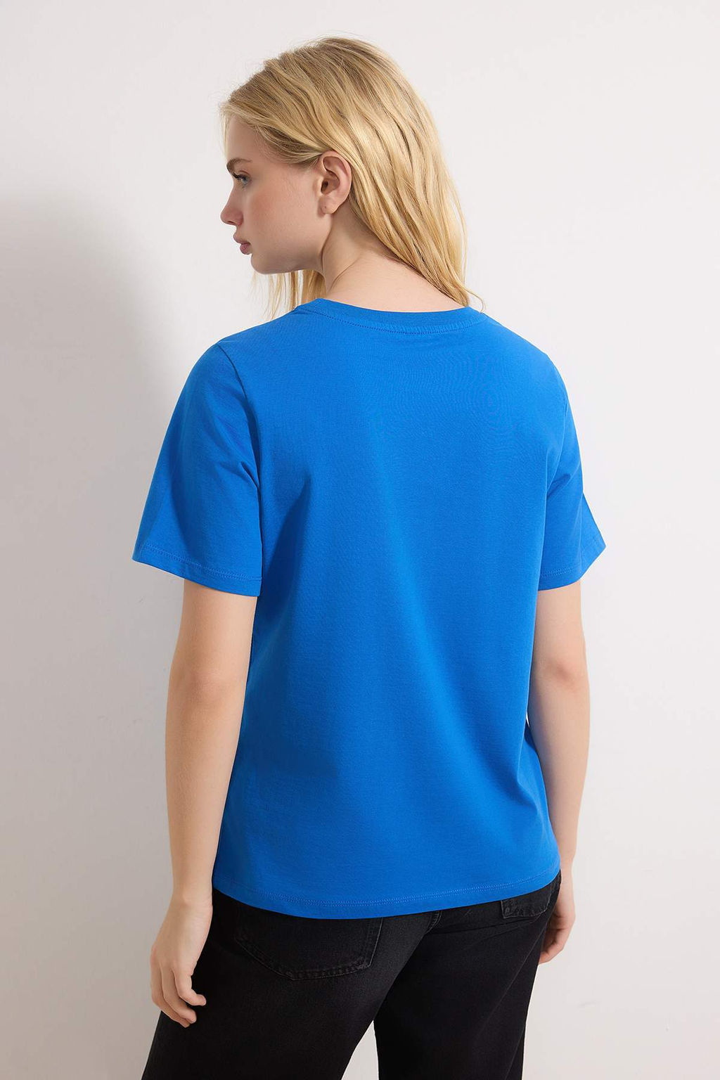 Saks %100 Pamuk Basic Bisiklet Yaka Orme T-Shirt TWOSS23TS00000