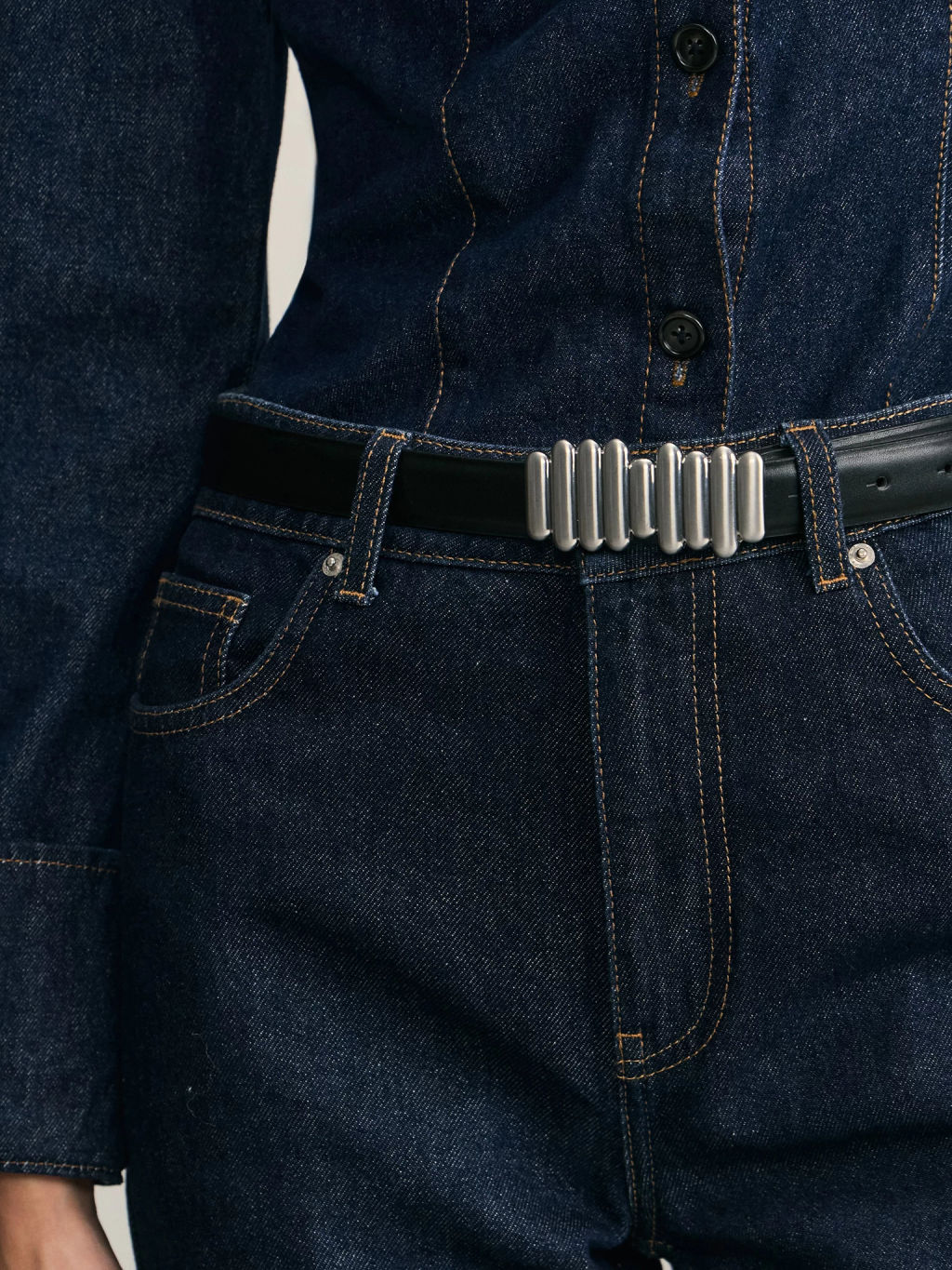 Ремень с металлической акцентной пряжкой / Zarina  фото 2