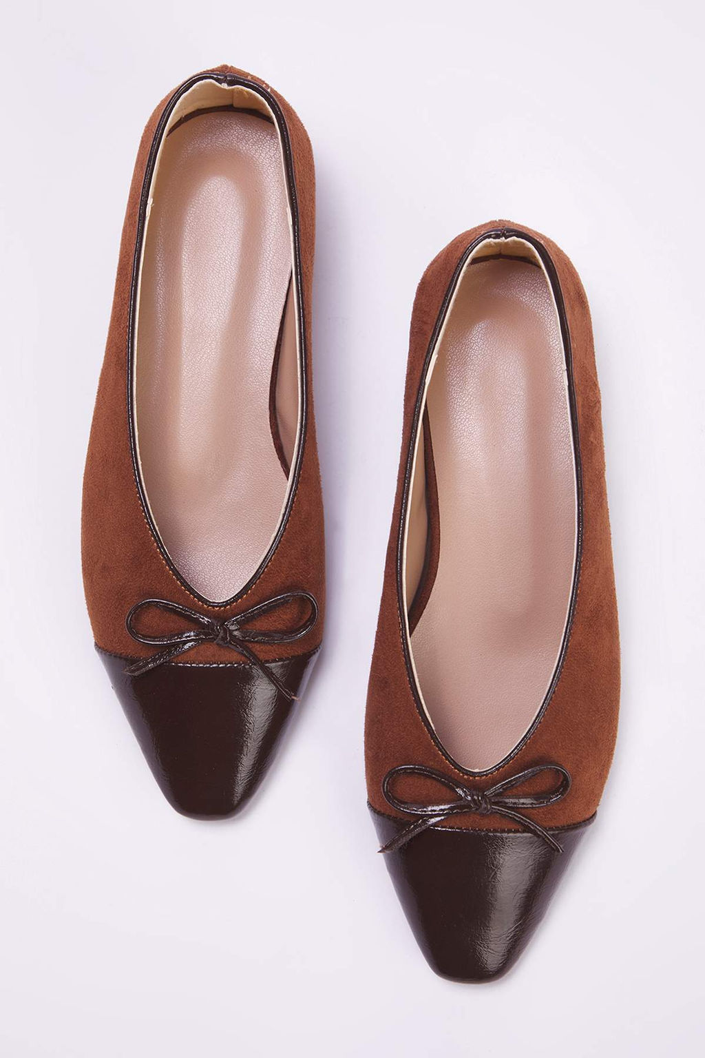 Taba Fiyonk Detayl? Deri Suslemeli Suet Badem Burun Babet 
TAKAW26BE00003 - Trendyolmilla фото 3