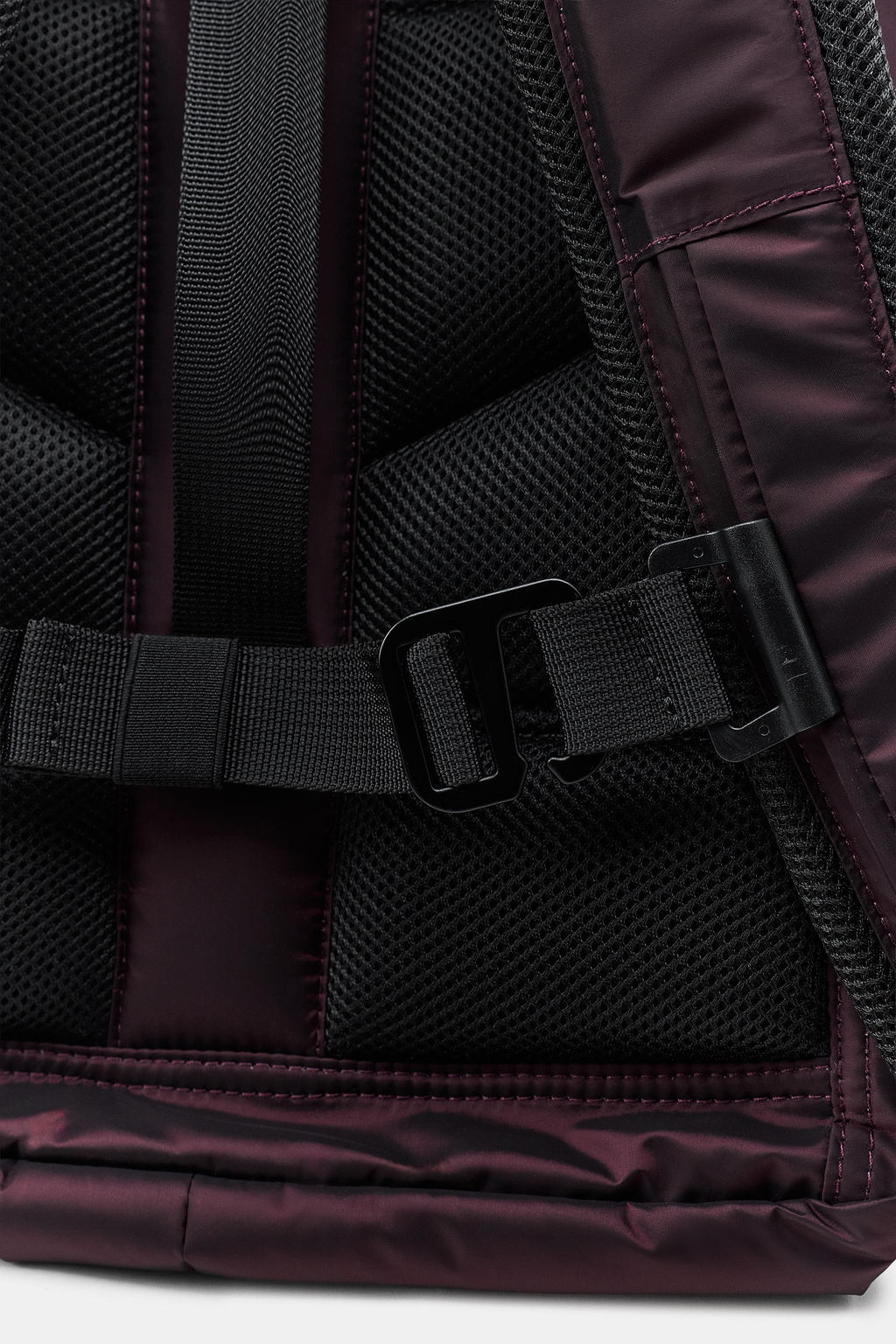 CABIN BACKPACK DETACHABLE TOILETRY BAG SKI COLLECTION