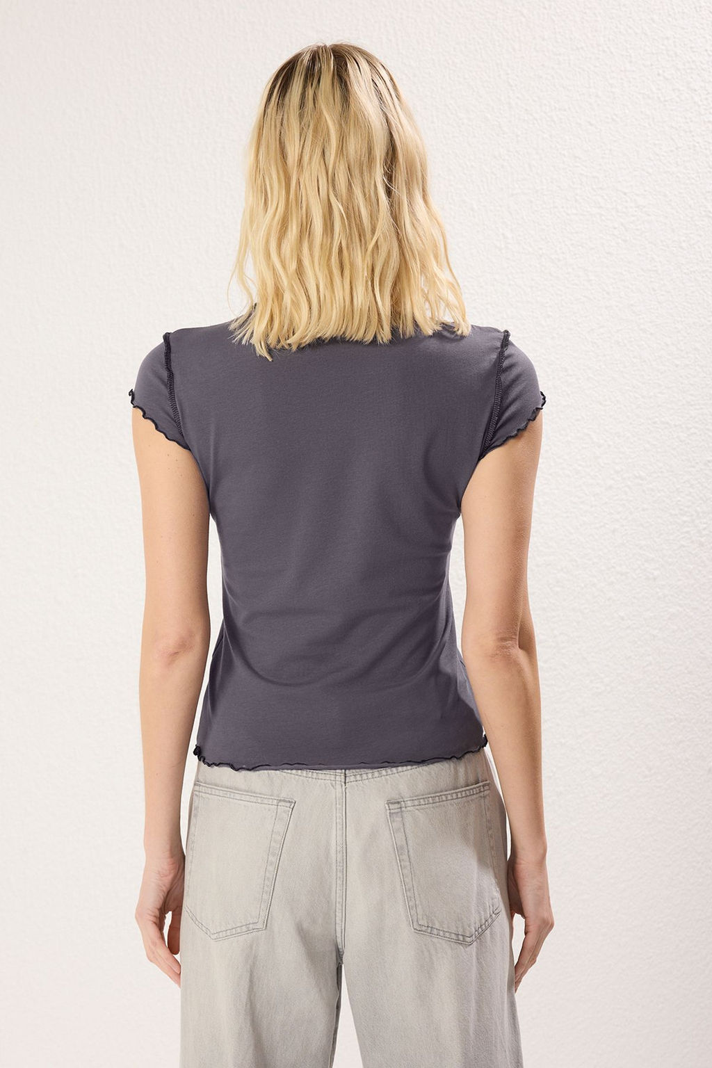 Pembe Kontrast Dikisli Fitted/Vucuda Oturan Orme Bluz TWOSS25BZ00029 - Trendyolmilla фото 10