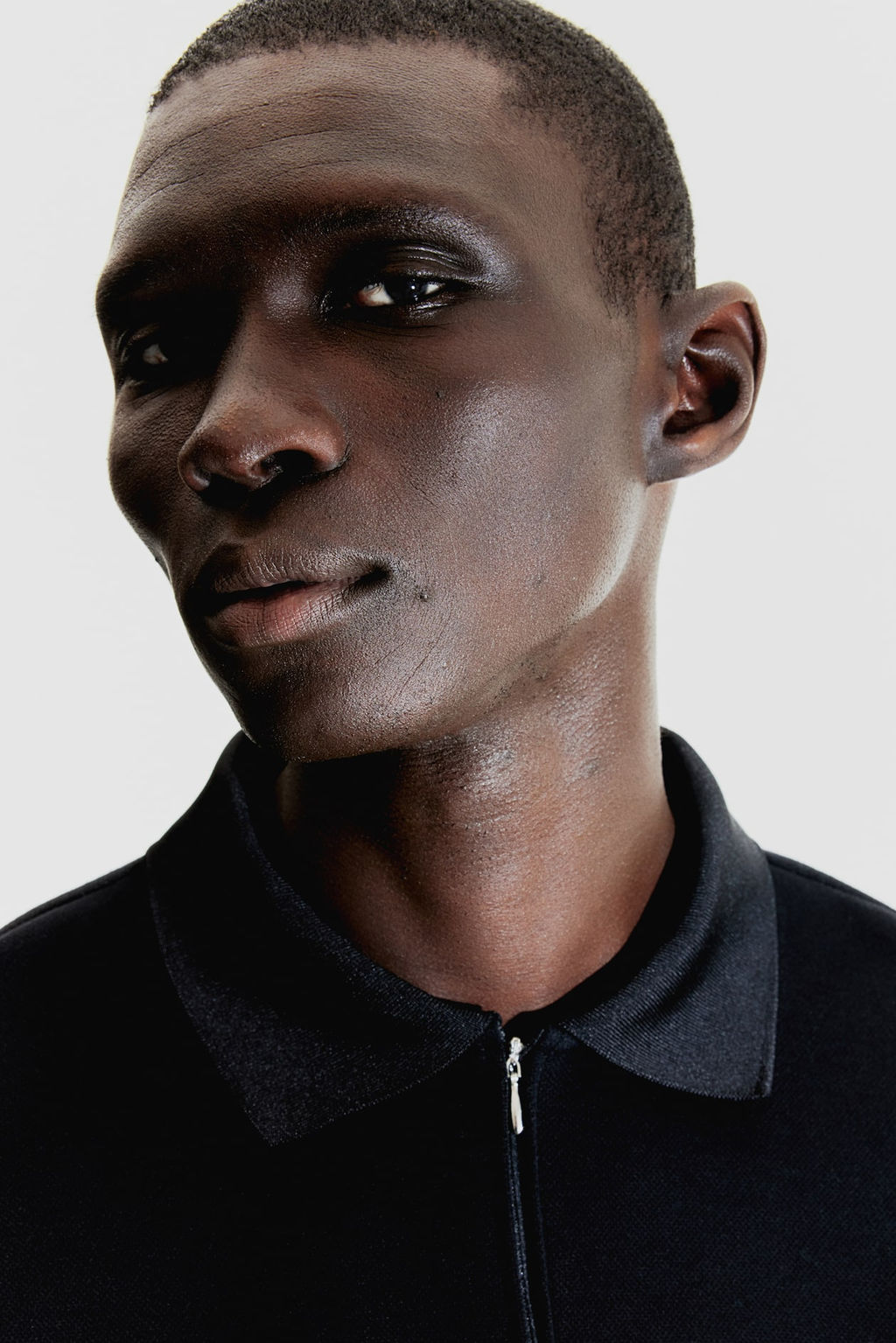 Polo efecto neopreno con media cremallera Slim Fit - H&m фото 3