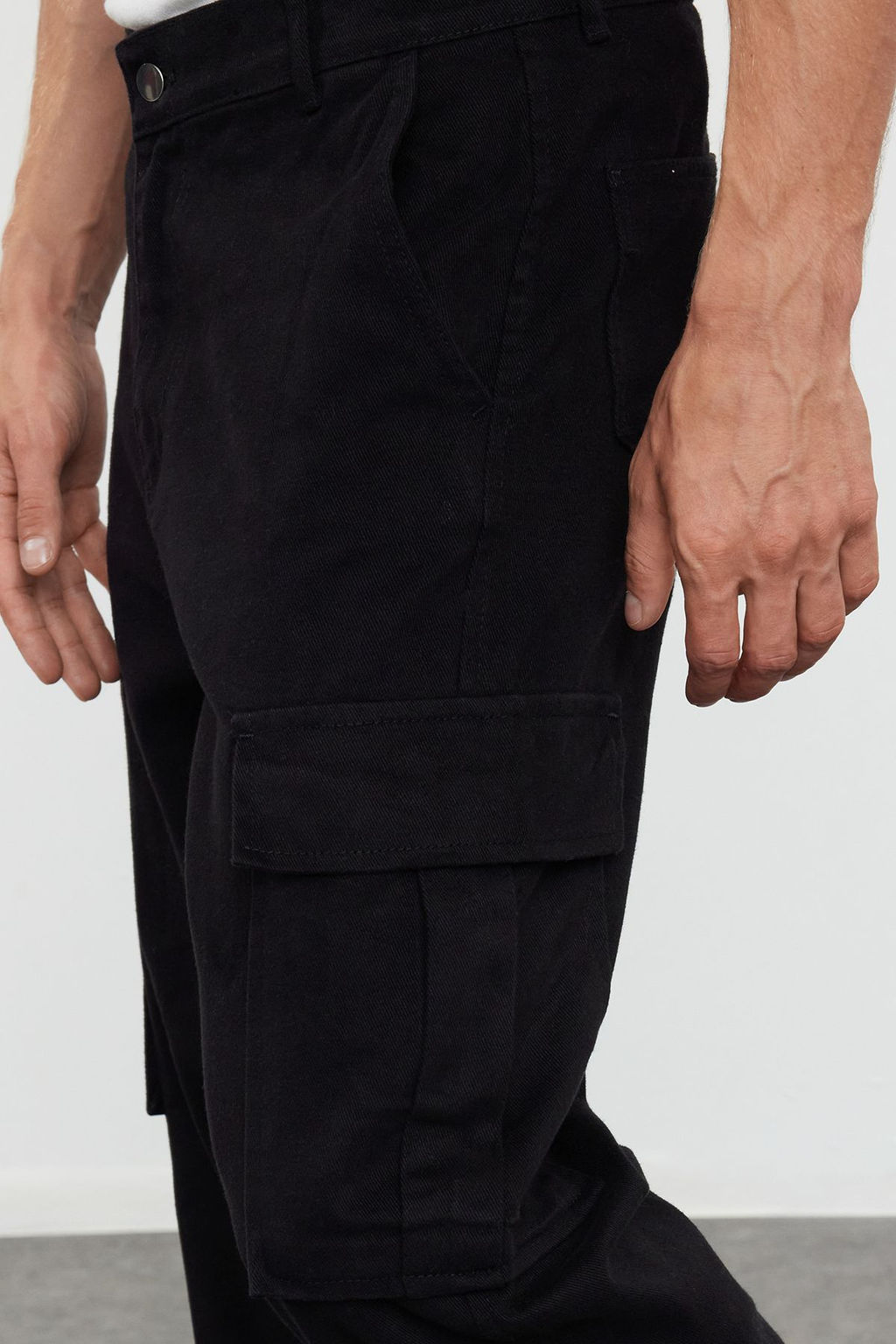 TRENDYOL MAN Siyah Kargo Cepli Gabardin Baggy/Bol Kesim %100 Pamuklu Rahat Pantolon TMNSS24PL00021 - Trendyolmilla фото 5