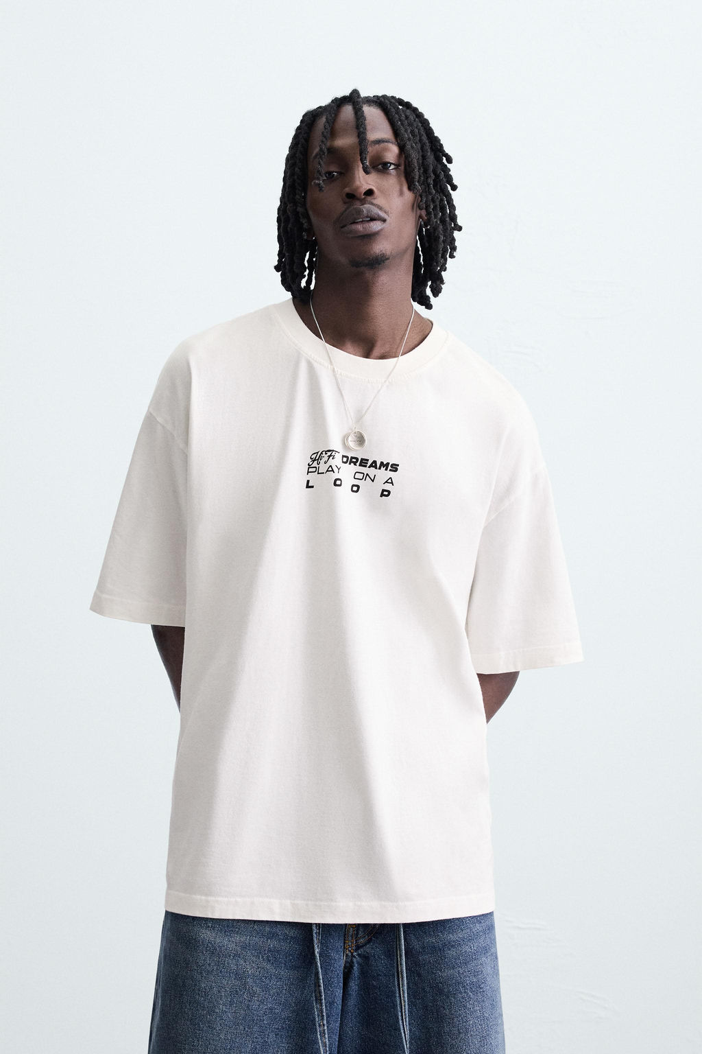 GRAPHIC PRINT T-SHIRT