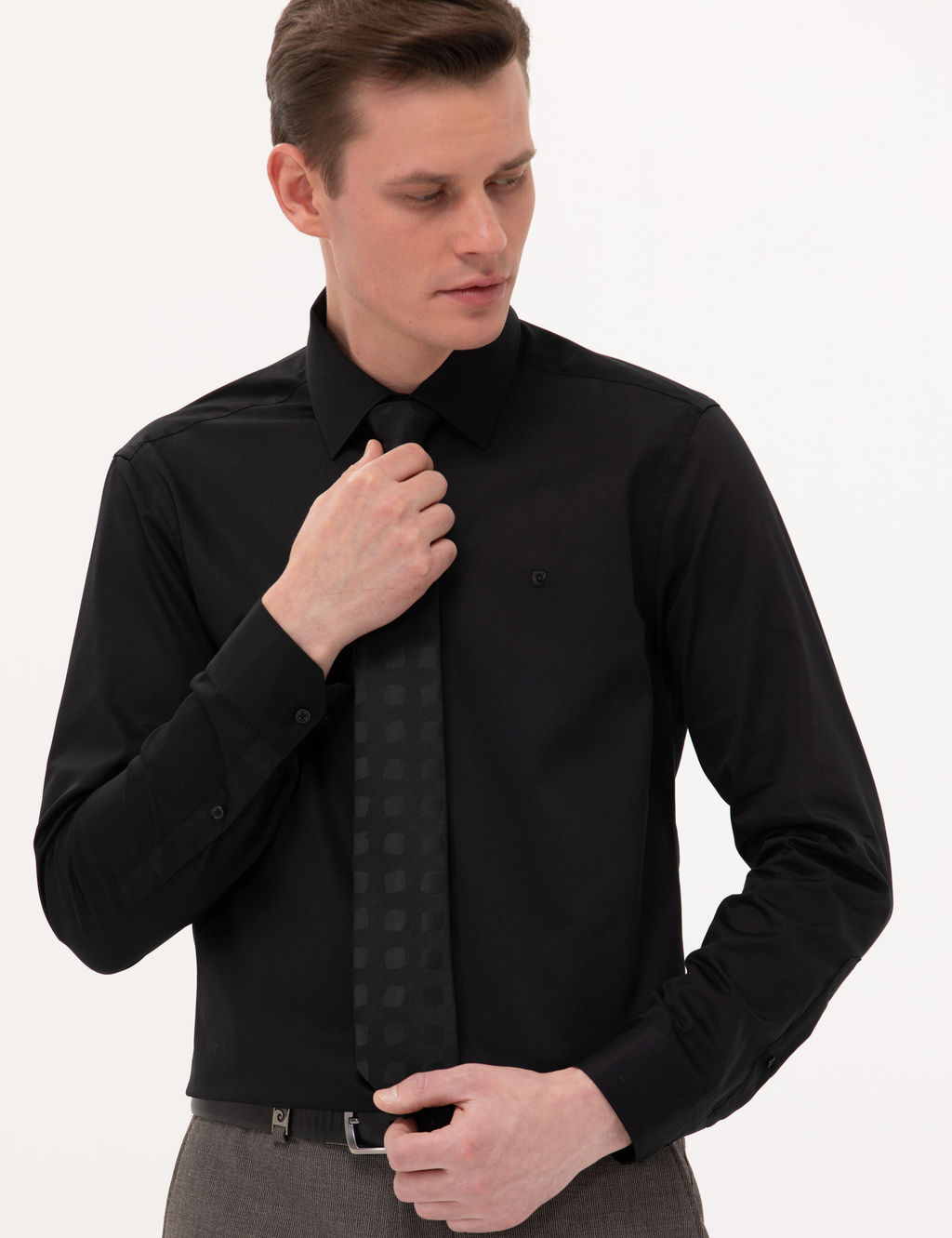 Siyah %100 Pamuk Parlak Saten Slim Fit Uzun Kollu Basic G_mlek