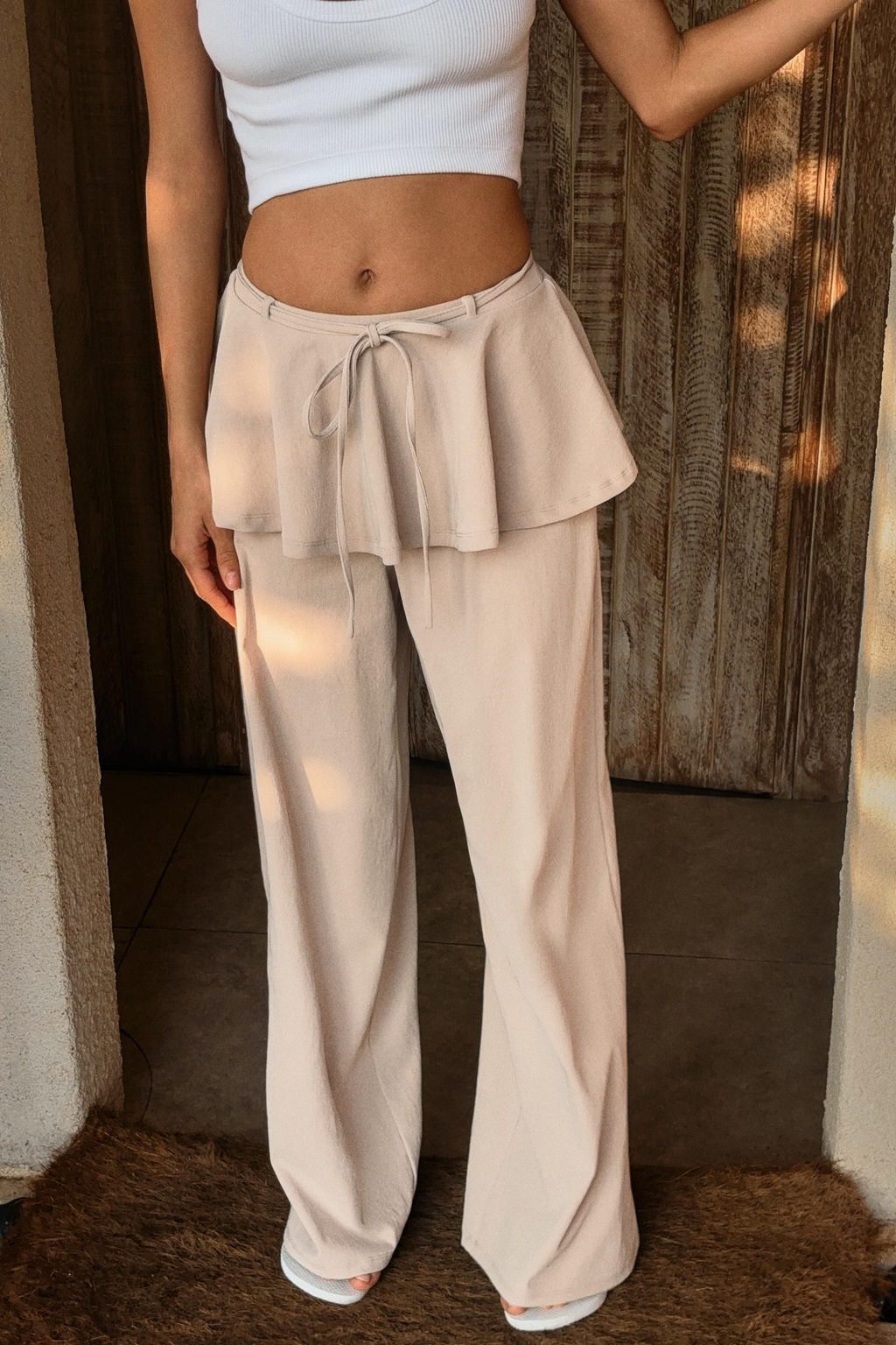 PANTAL?N ANCHO VOLANTE CINTURA / Beige - Zara фото 3