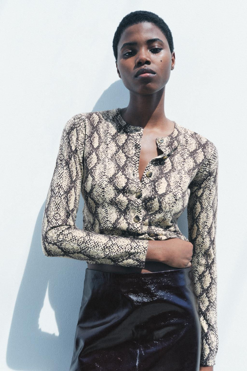 KNIT CARDIGAN WITH ANIMAL PRINT - Zara фото 4