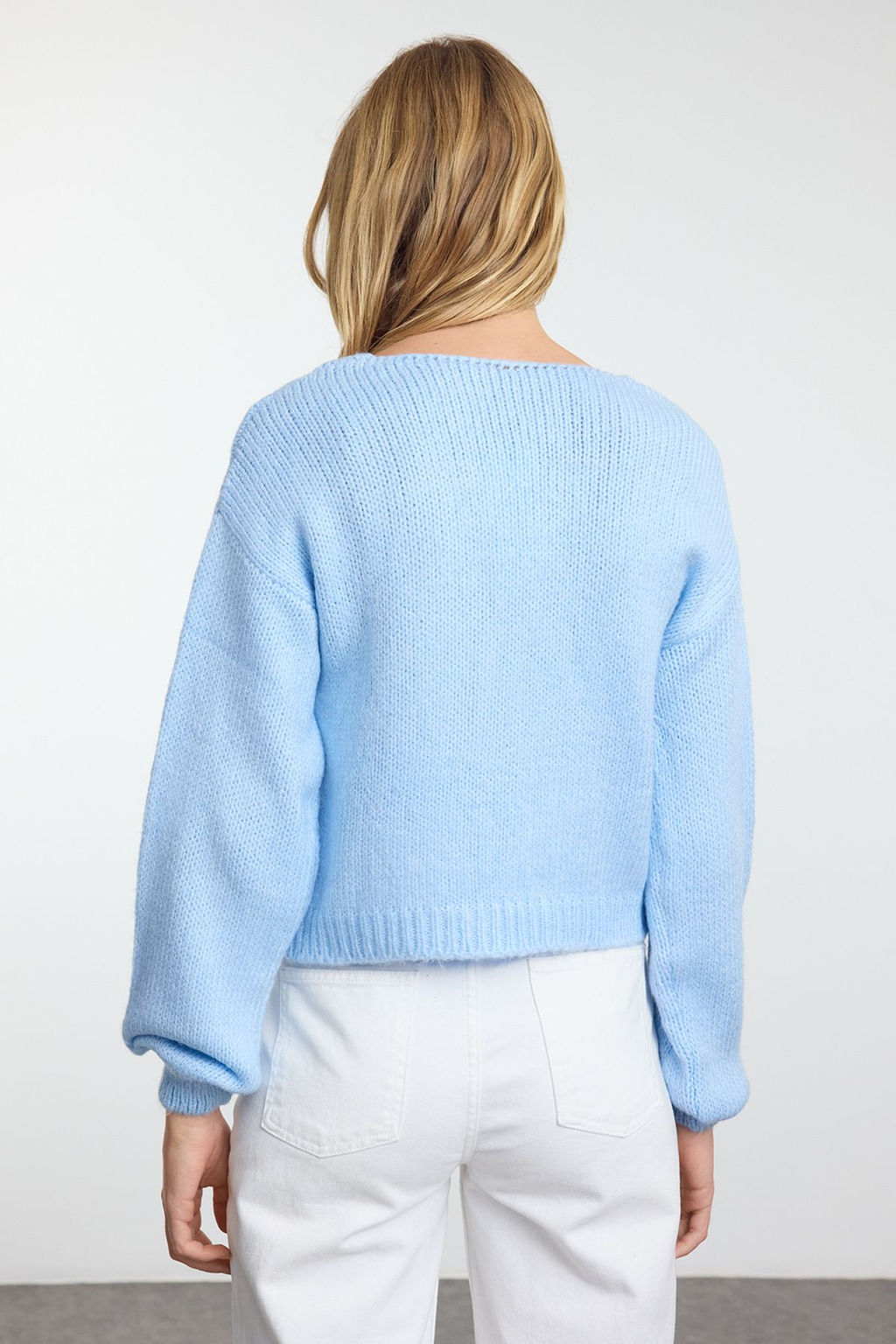 Ac?k Mavi Gul Detayl? Triko Yumusak Dokulu H?rka TWOAW25HI00242