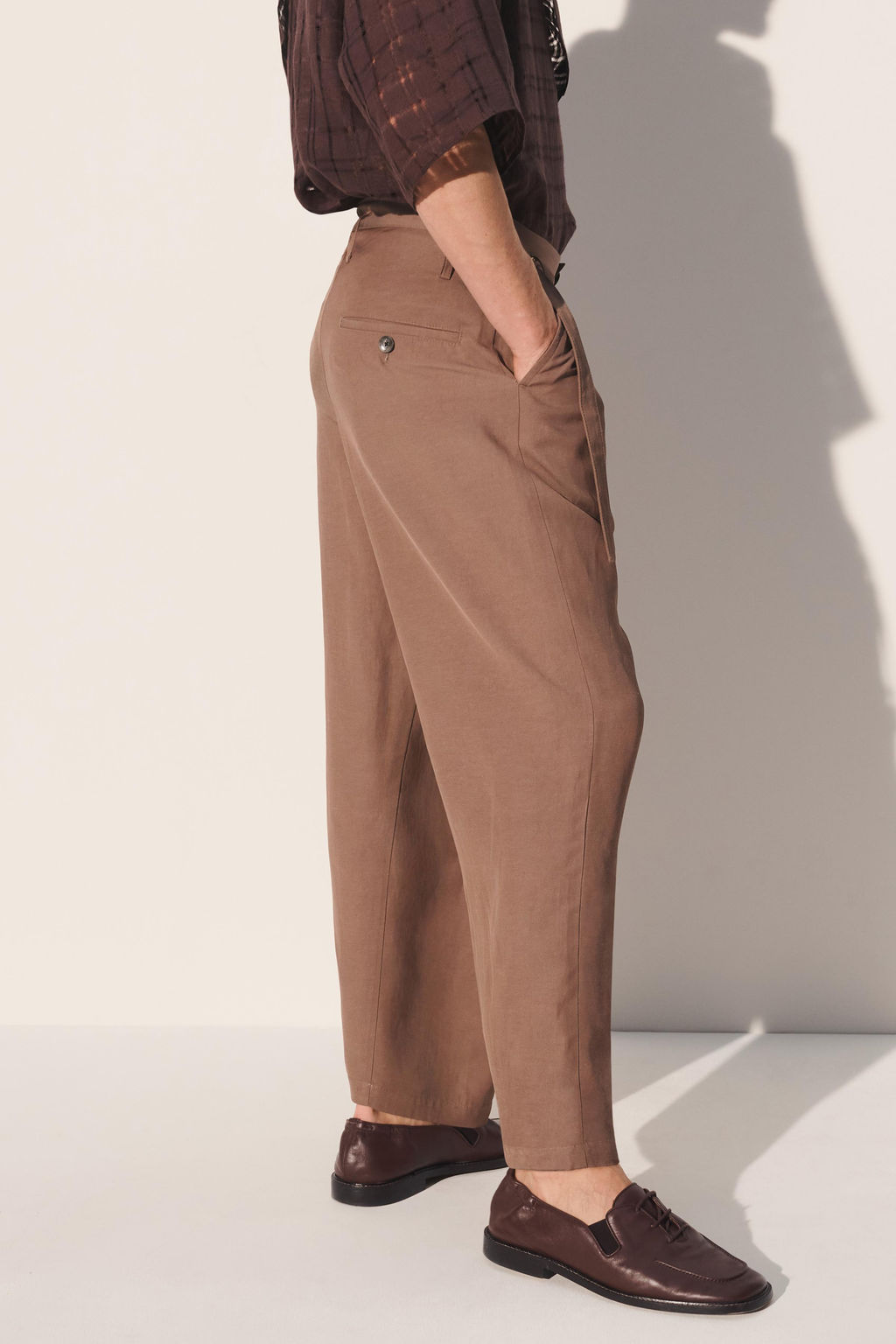PANTAL?N CRUZADO RELAXED FIT / Gris topo - Zara фото 3