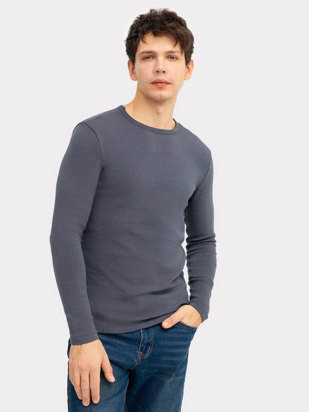 Лонгслив мужской в сером цвете графит 121862/1