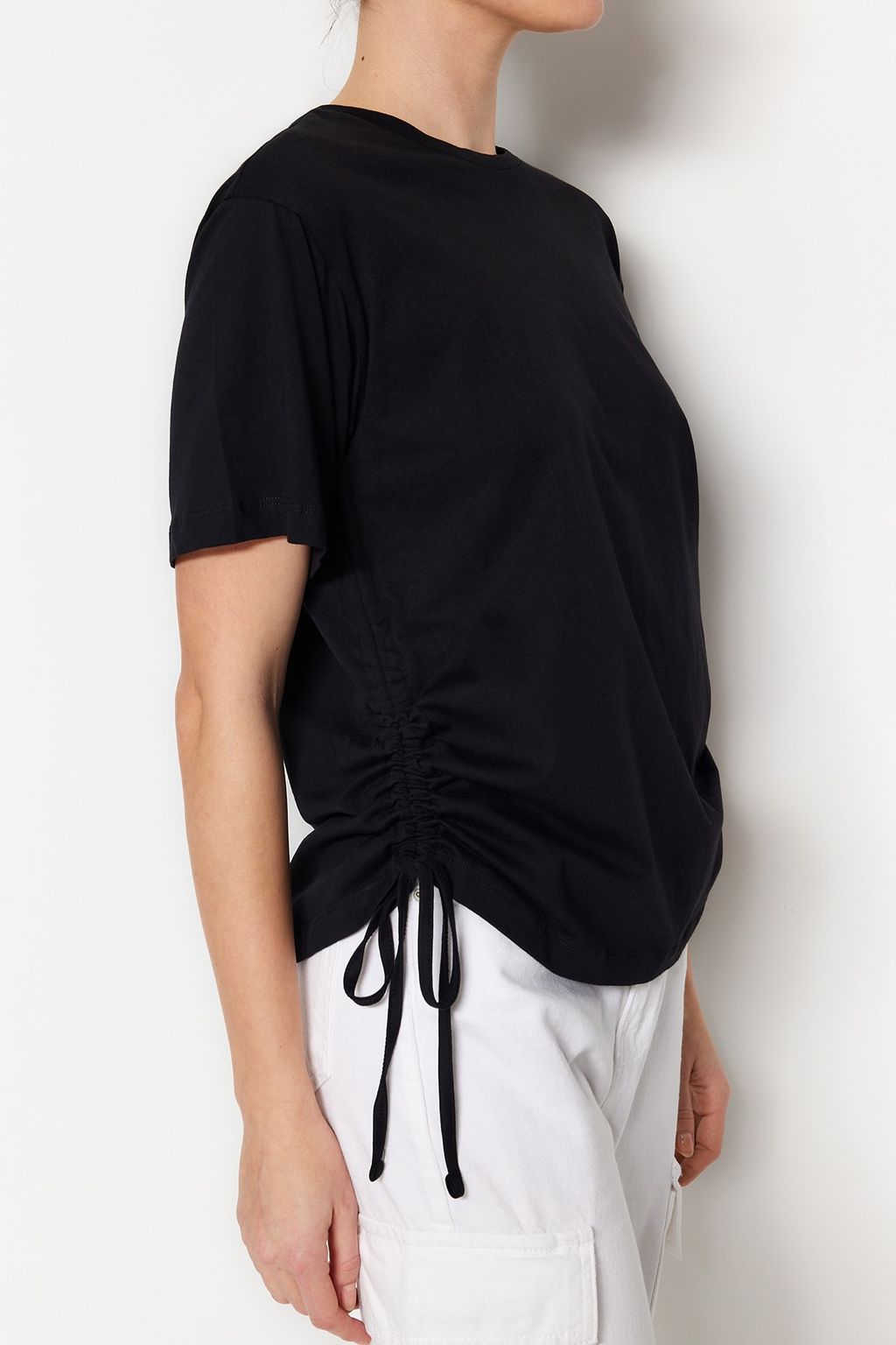 TRENDYOLMILLA Beyaz %100 Pamuk S?rt Bask?l? Buzgulu Oversize/Genis Kesim Bisiklet Yaka T-Shirt TWOSS23TS00150  фото 15