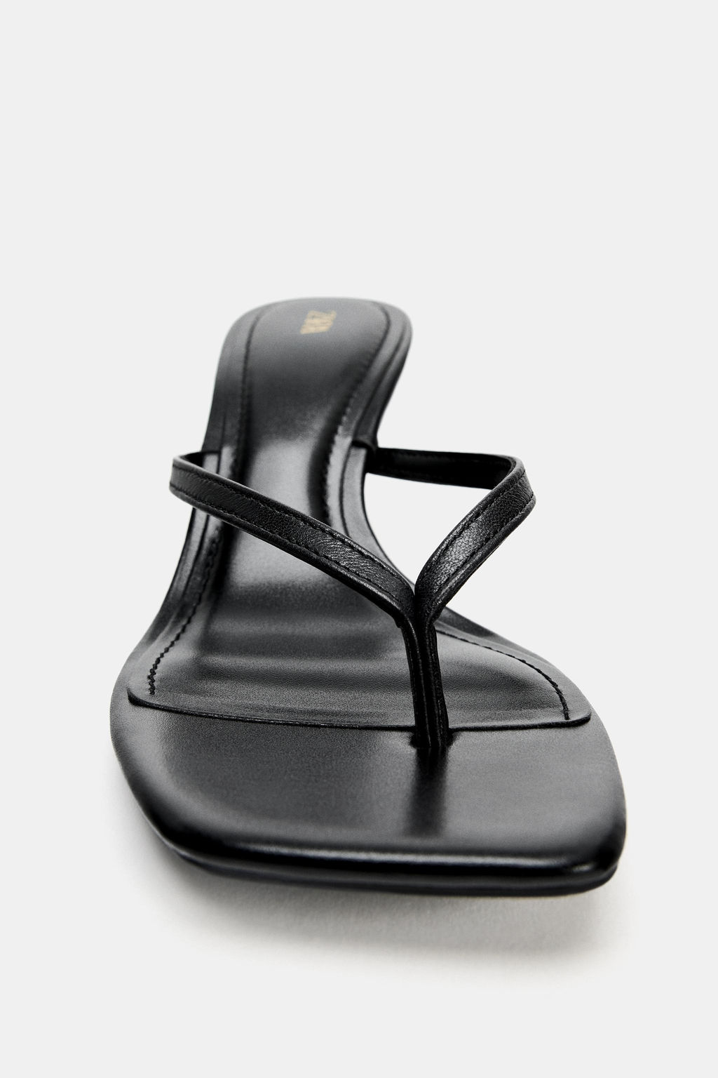 SANDALIA TIRAS TAC?N PIEL / Negro - Zara фото 4