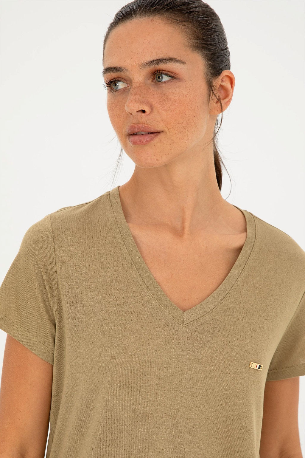 U. S. Polo Assn / Женская футболка цвета хаки с v-образным вырезом - U.s. polo assn фото 2