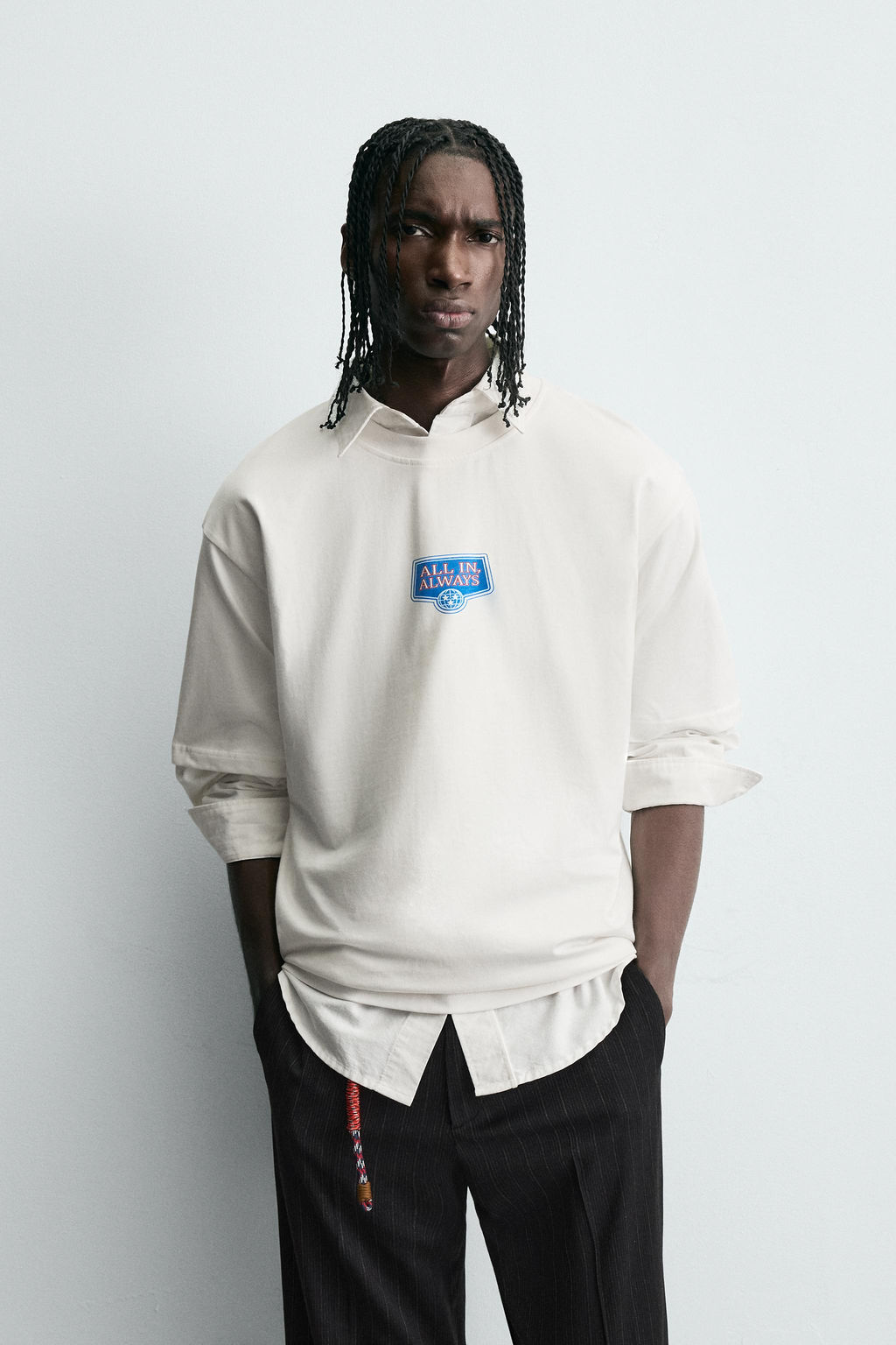 CONTRAST PRINT T-SHIRT