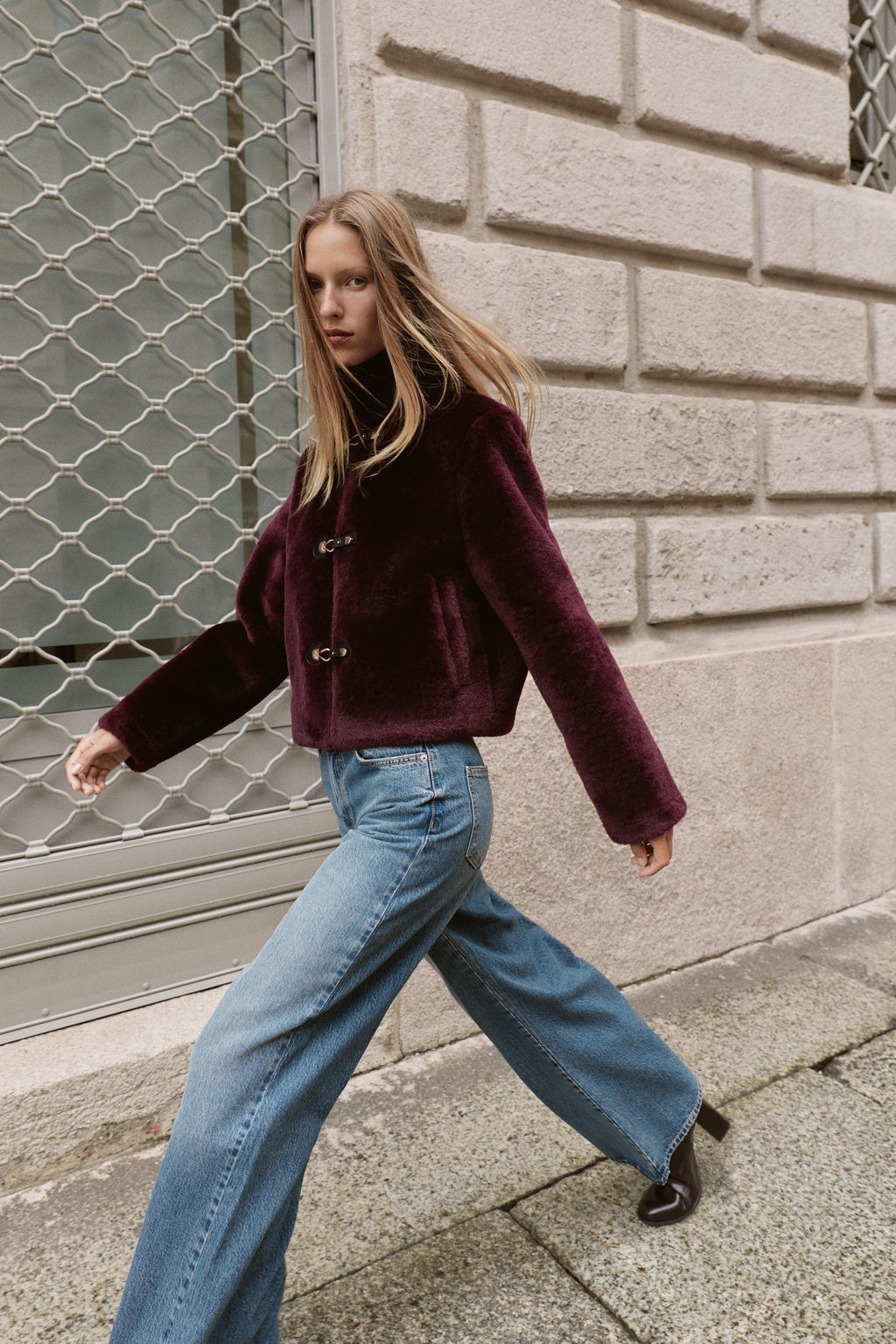 DOUBLE-FACED JACKET WITH TOGGLES - Zara фото 3