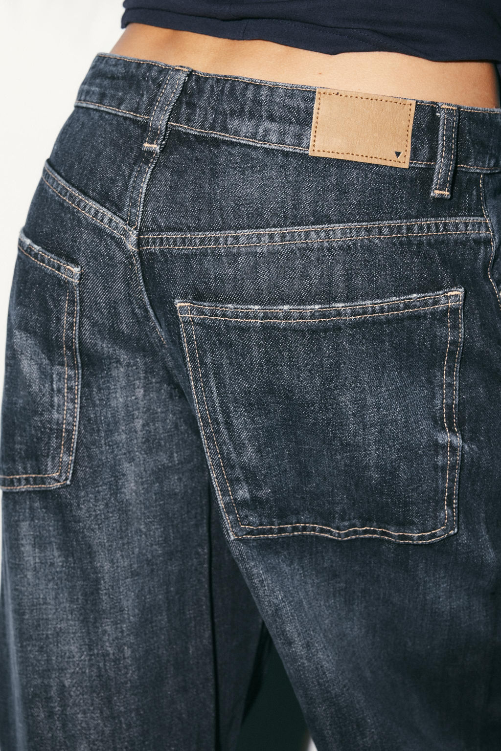 JEANS TRF BAGGY BARREL TIRO MEDIO / Marino - Zara фото 6