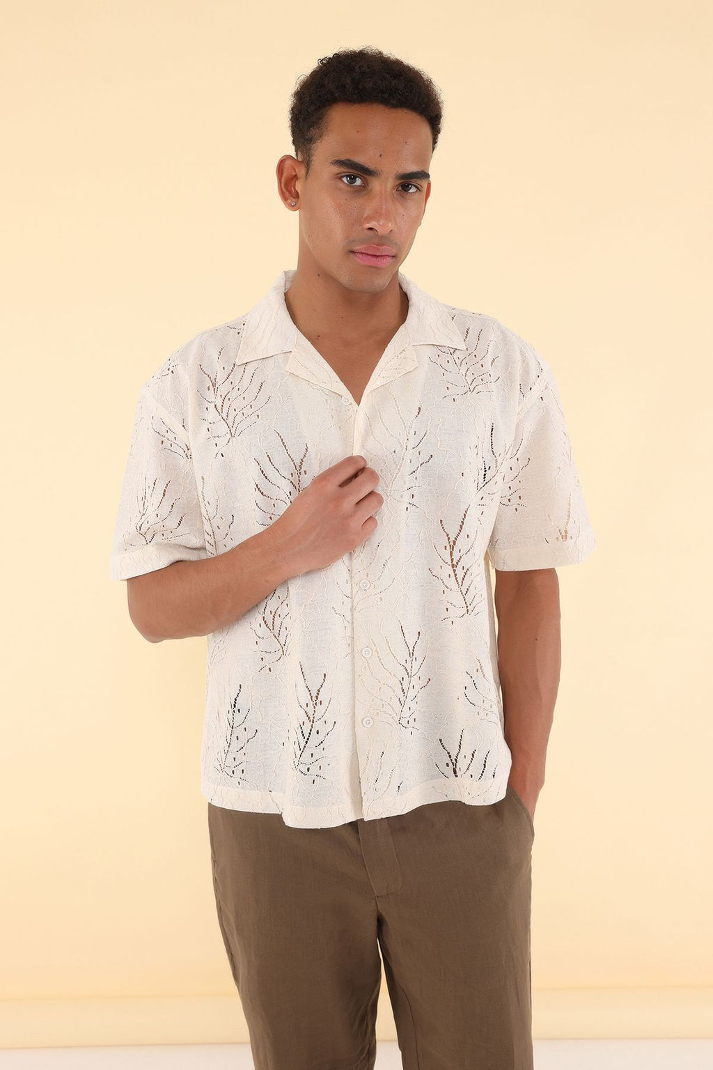 TRENDYOL MAN Ekru Unisex Nak?s Brode Detayl? Yazl?k Boxy Fit Gomlek TMNSS25GO00044 - Trendyolmilla фото 3