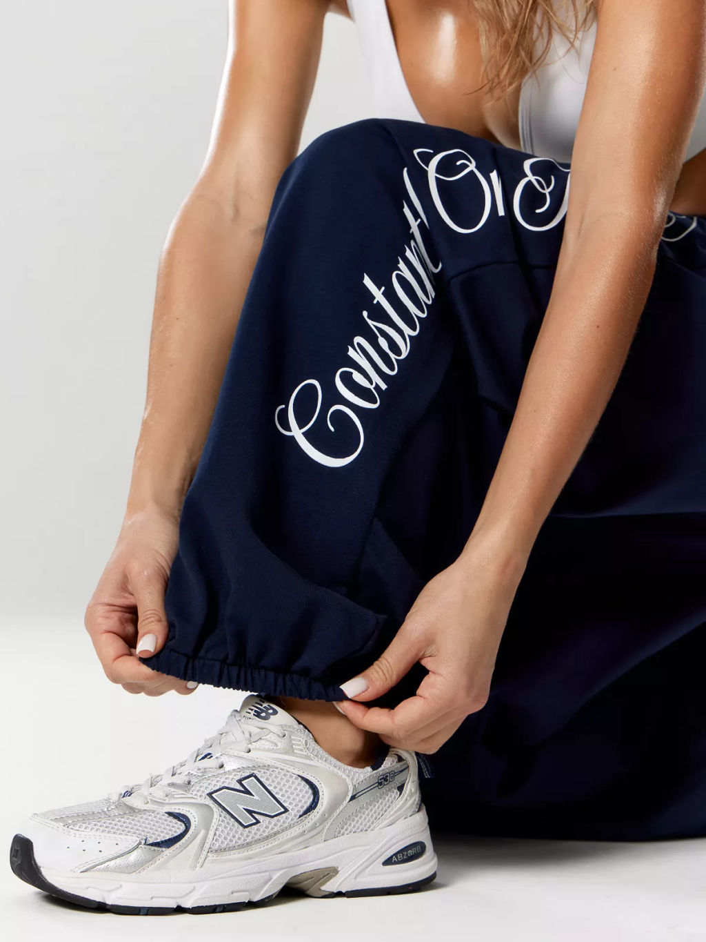 Спортивные брюки свободного кроя