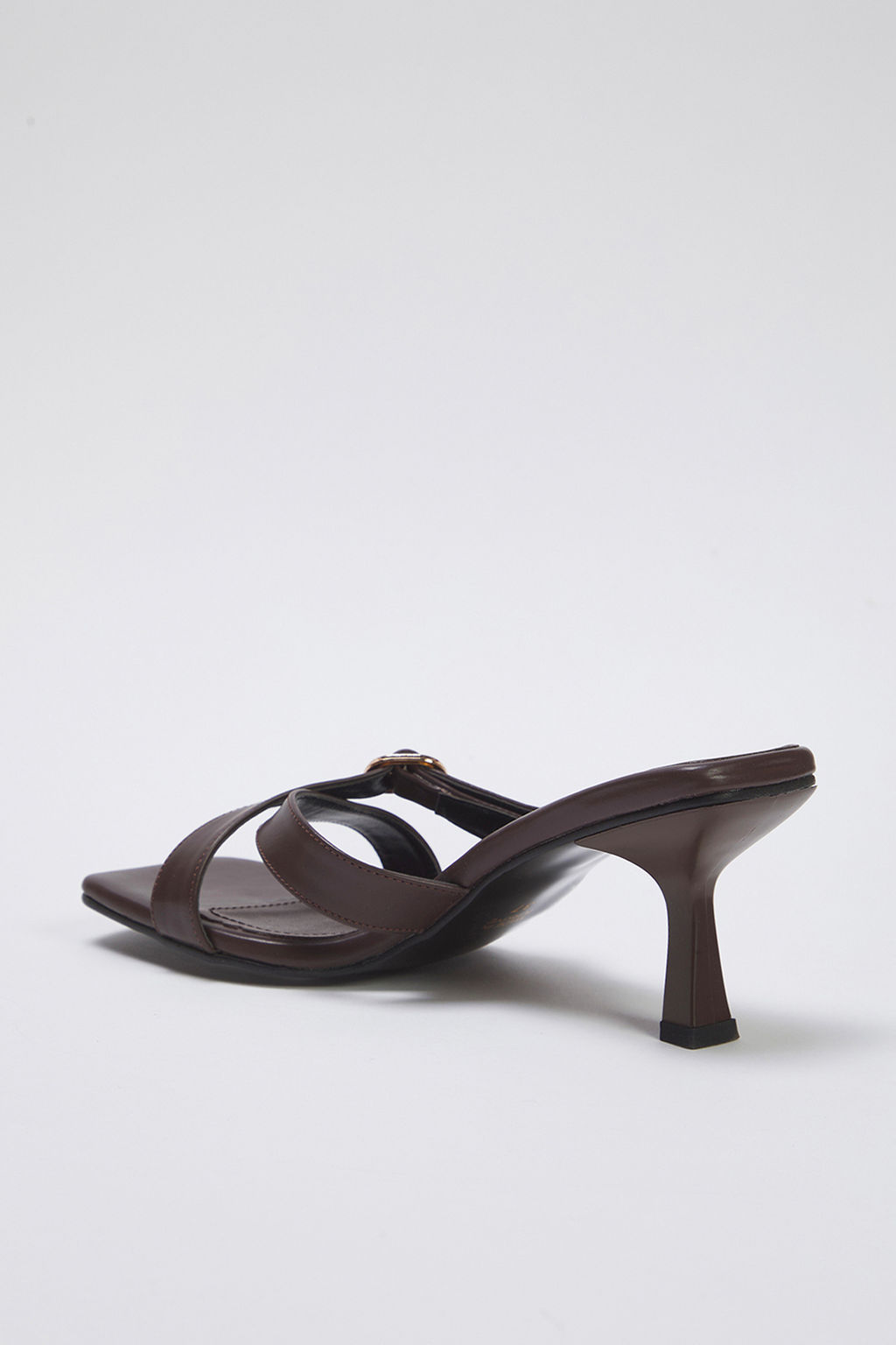 Trendyol Shoes Kahverengi Gold Tokal? Kare Burun Kad?n Topuklu Terlik TAKSS25TO00035 - Trendyolmilla фото 20
