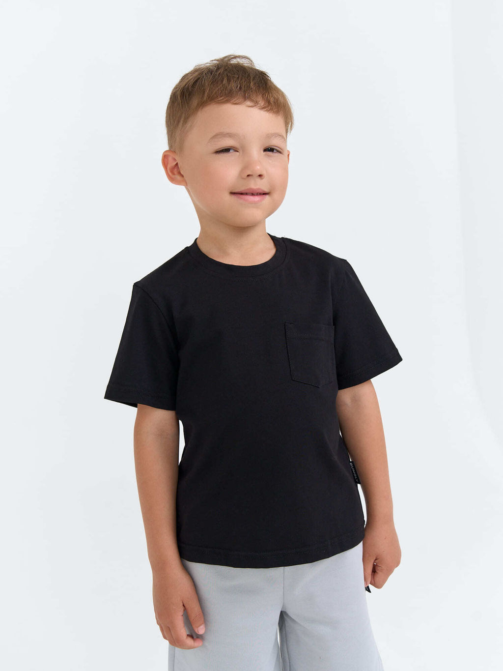 Футболка базовая "Уголь" с карманом
