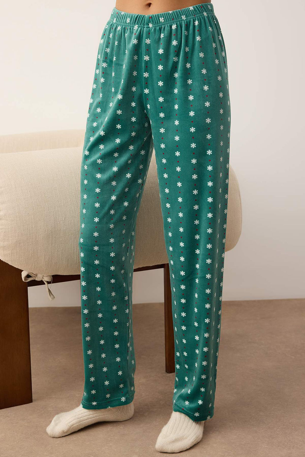 Yesil Kar Tanesi Desenli Penguen Nak?sl? Kadife Orme Pijama Tak?m? THMAW26PT00194