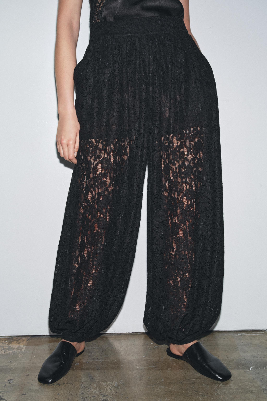 ZW COLLECTION LACE BALLOON TROUSERS - Zara фото 5