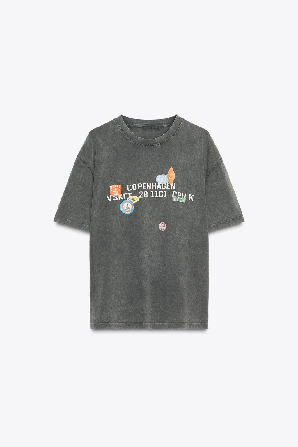 WASHED-EFFECT T-SHIRT WITH PRINTED PATCHES - Zara фото 5