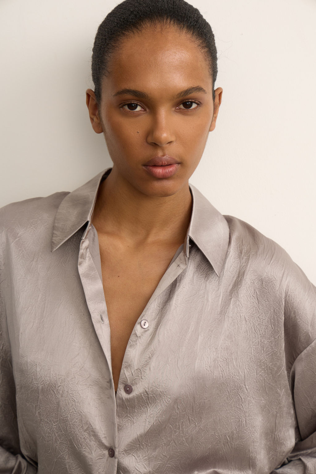 Рубашка оверсайз из жатого сатина - Mollis фото 3