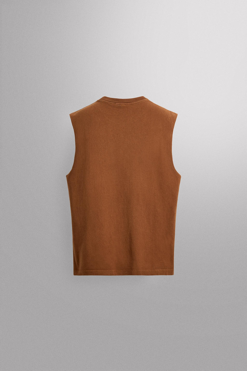 CAMISETA TANK ESTAMPADO CONTRASTE / Ocre