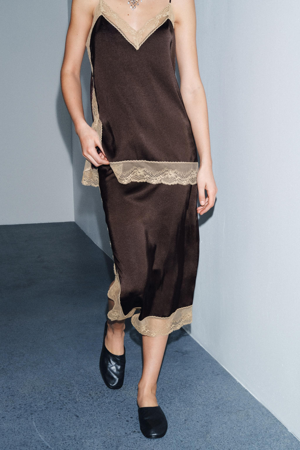 ZW COLLECTION SATIN TOP WITH LACE TRIM - Zara фото 9