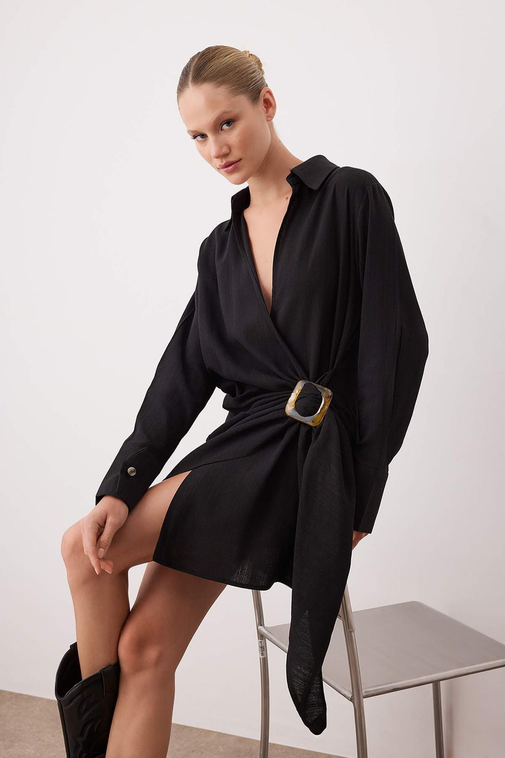 Kahverengi Aksesuar Detayl? Kruvaze K?sa / Mini Dokuma Elbise TWOSS25EL00923 - Trendyolmilla фото 5