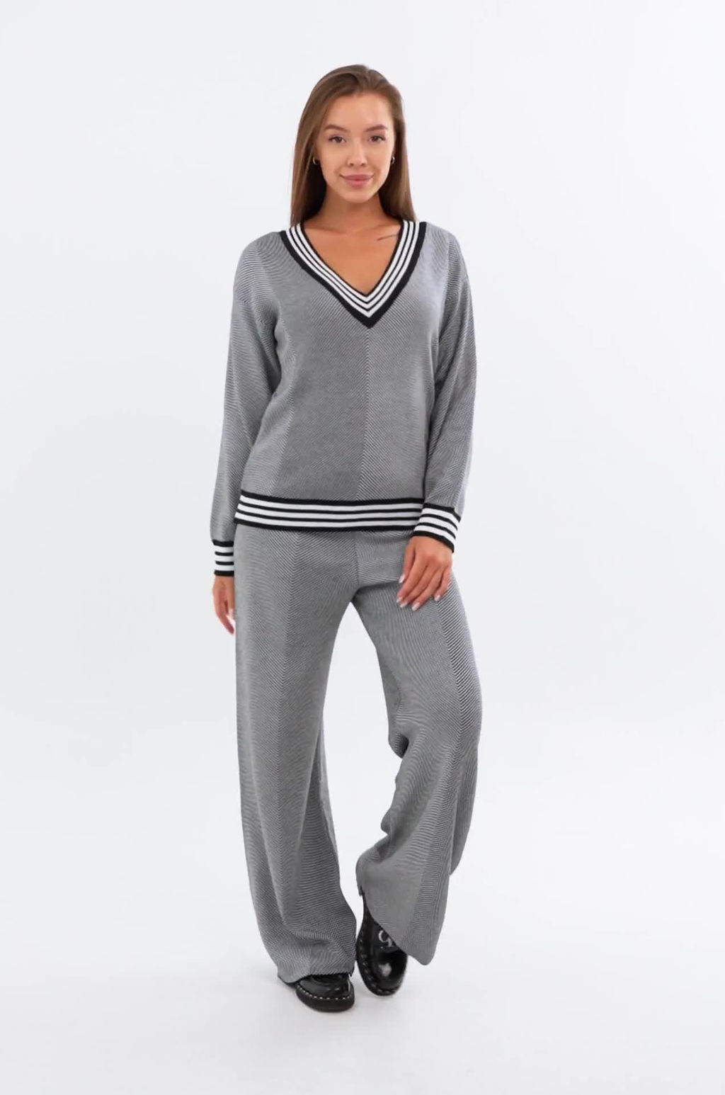 Женский вязаный костюм с брюками Happyfox