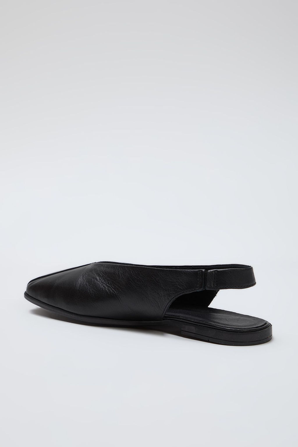 Siyah Hakiki Deri Arkas? Ac?k Kare Burun Kad?n Babet TAKSS25BE00018